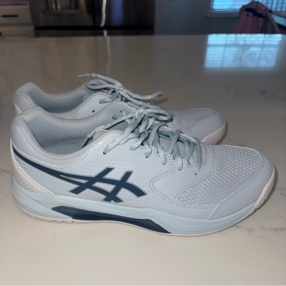Women's ASICS Gel-Dedicate 8 Pickleball Shoes.
